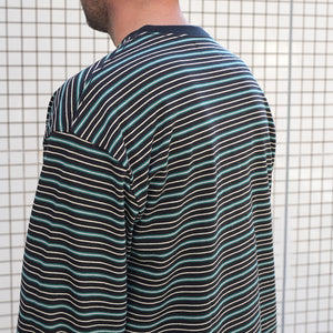 MULTI BORDER WIDE LS TEE