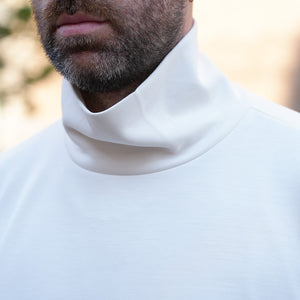 CARDBOARD MOCKNECK TEE