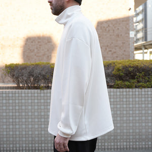 CARDBOARD MOCKNECK TEE