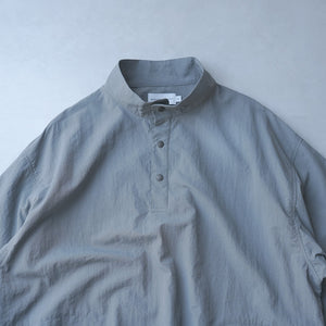 LIGHT SHELL SNAP TEE