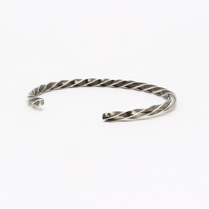 esperanto TWIST BANGLE